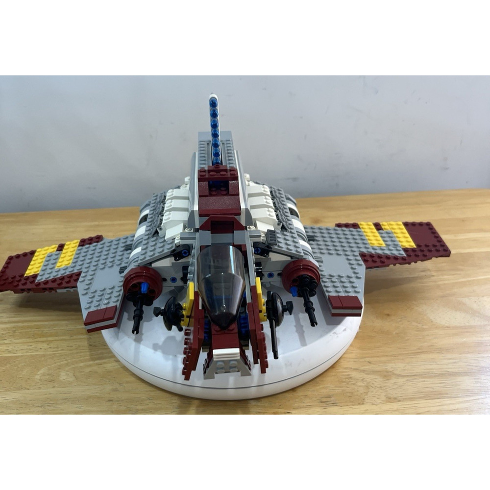 Star wars Lego Set 8019 Republic Attack Shuttle as is with 3 Mini Figures